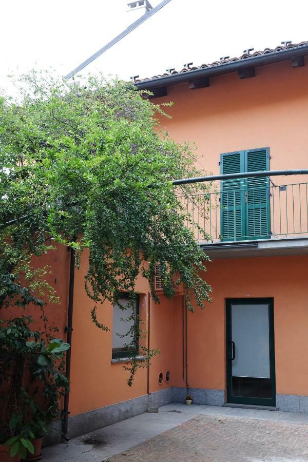 Apartament La Casa Di Ringhiera Alba  Zewnętrze zdjęcie
